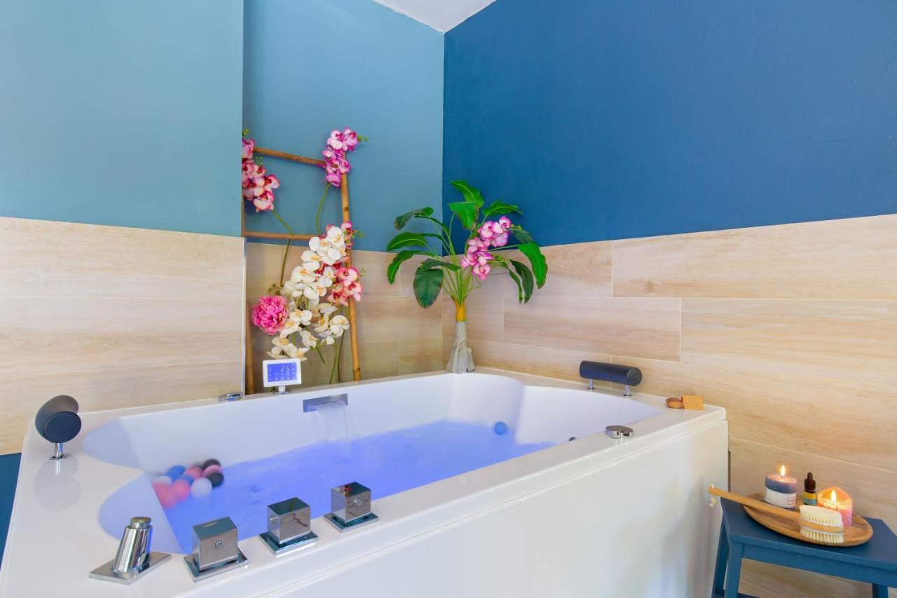 Appartement Jacuzzi 4 Etoiles Beaute - Mbroom Var Puget-sur Argens Exterior photo